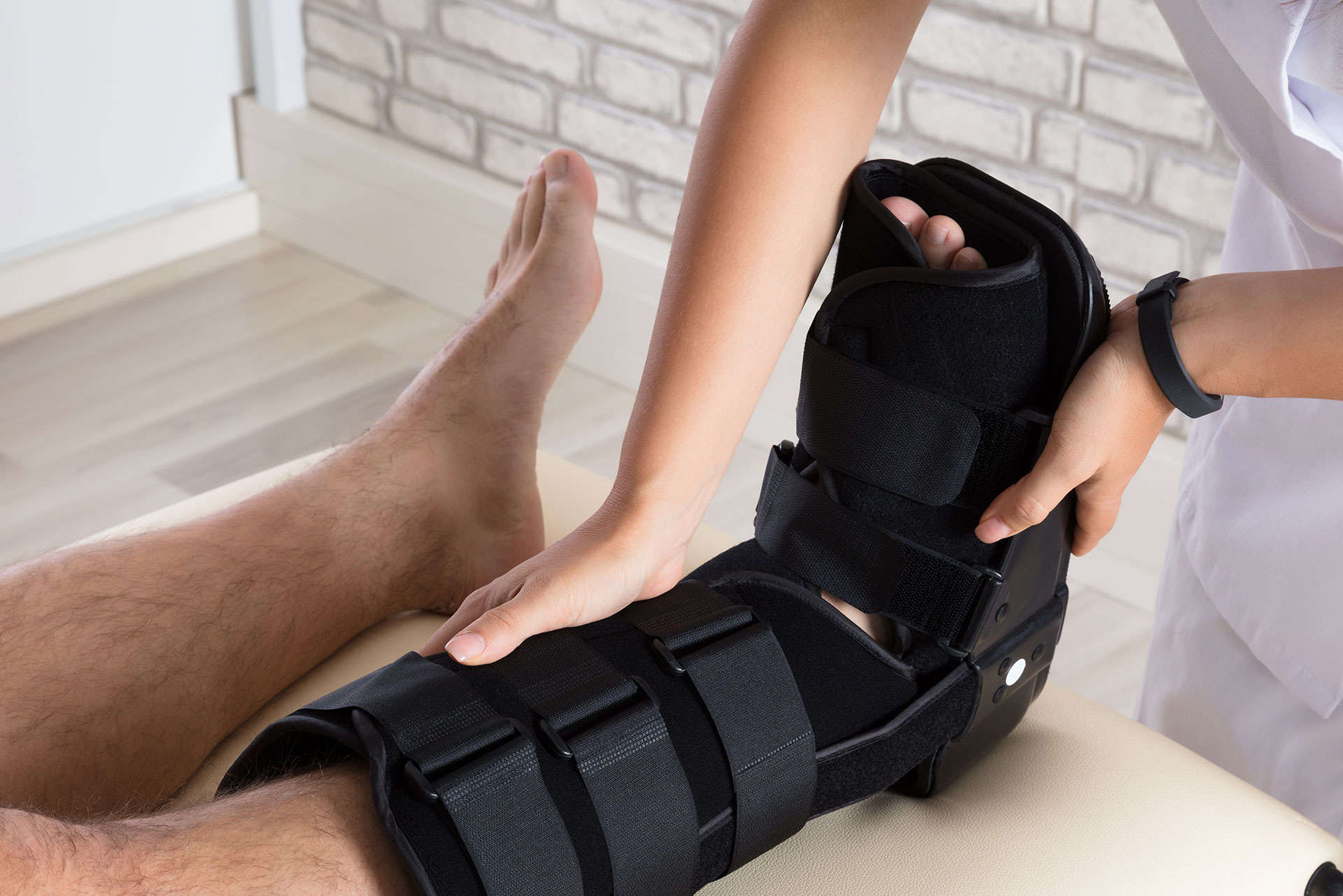 Premiere Pointe Podiatry | Laser Treatment, Ankle Sprains and Wound Care
